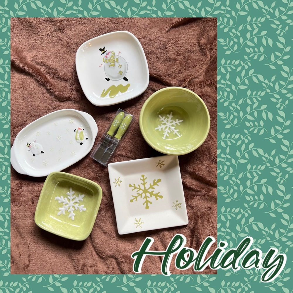 20 pc Christmas Dishes